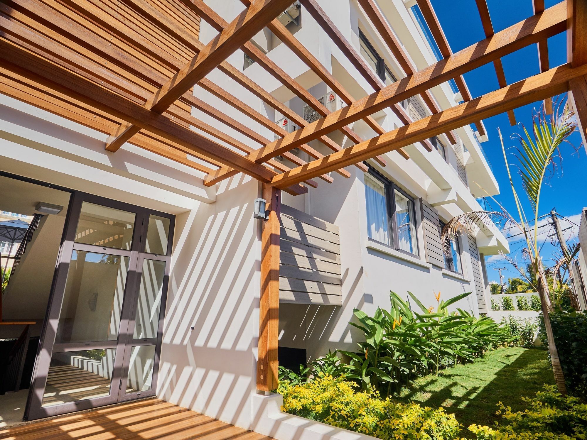 Liberty Drive Apartments & Penthouses By Lov Trou aux Biches Exterior photo