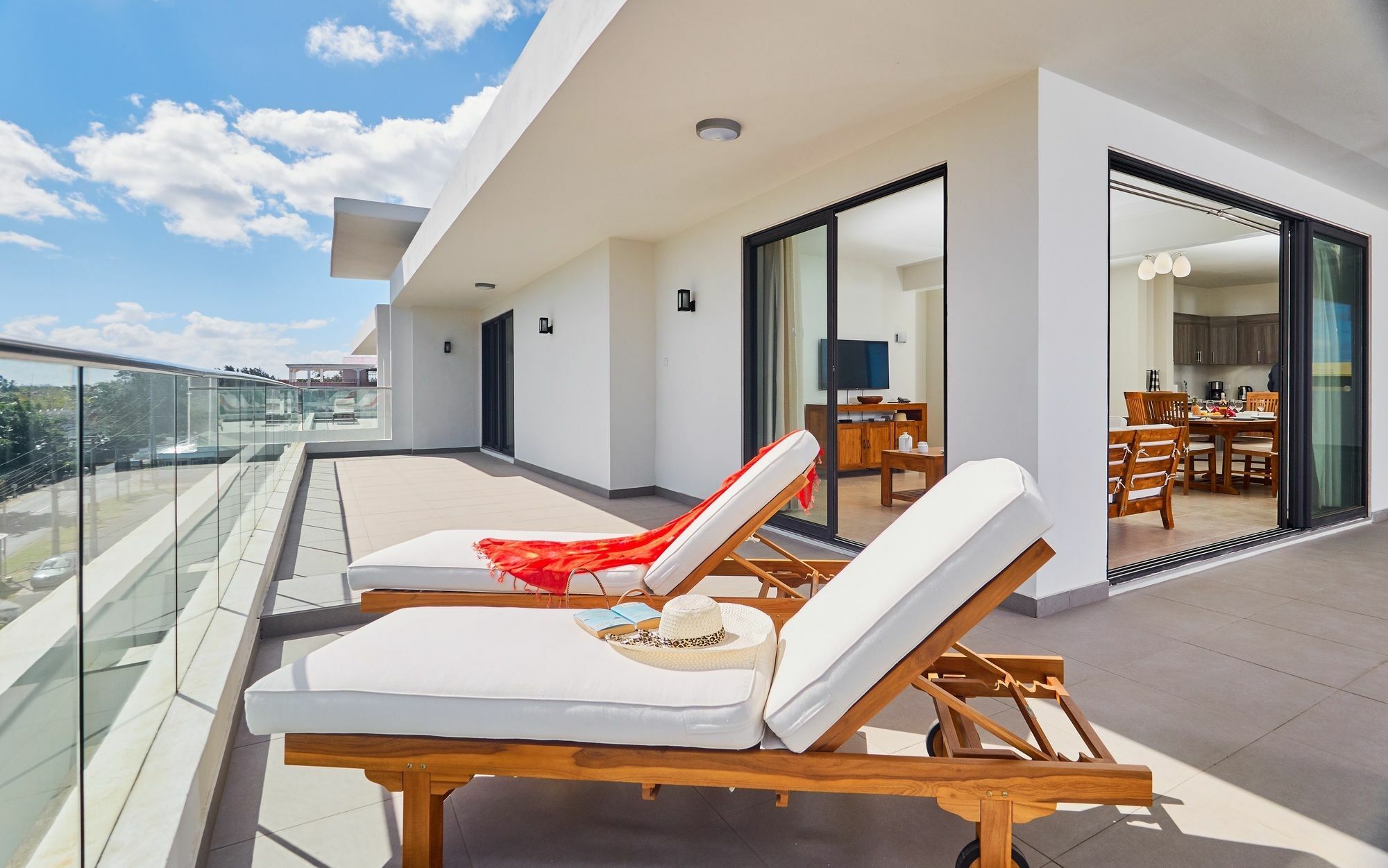 Liberty Drive Apartments & Penthouses By Lov Trou aux Biches Exterior photo